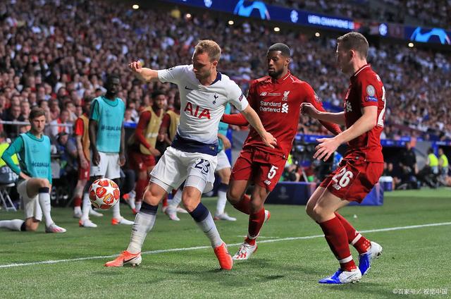 窗口期突围战来临；阿贾克斯围绕英超战术微调；气氛紧张；轮换策略成焦点(足球经理2023战术)